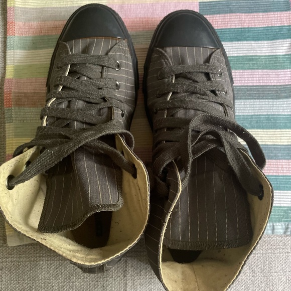 Converse All Stars size 8M/10W, grey and black (all converse run big) - Picture 5 of 6